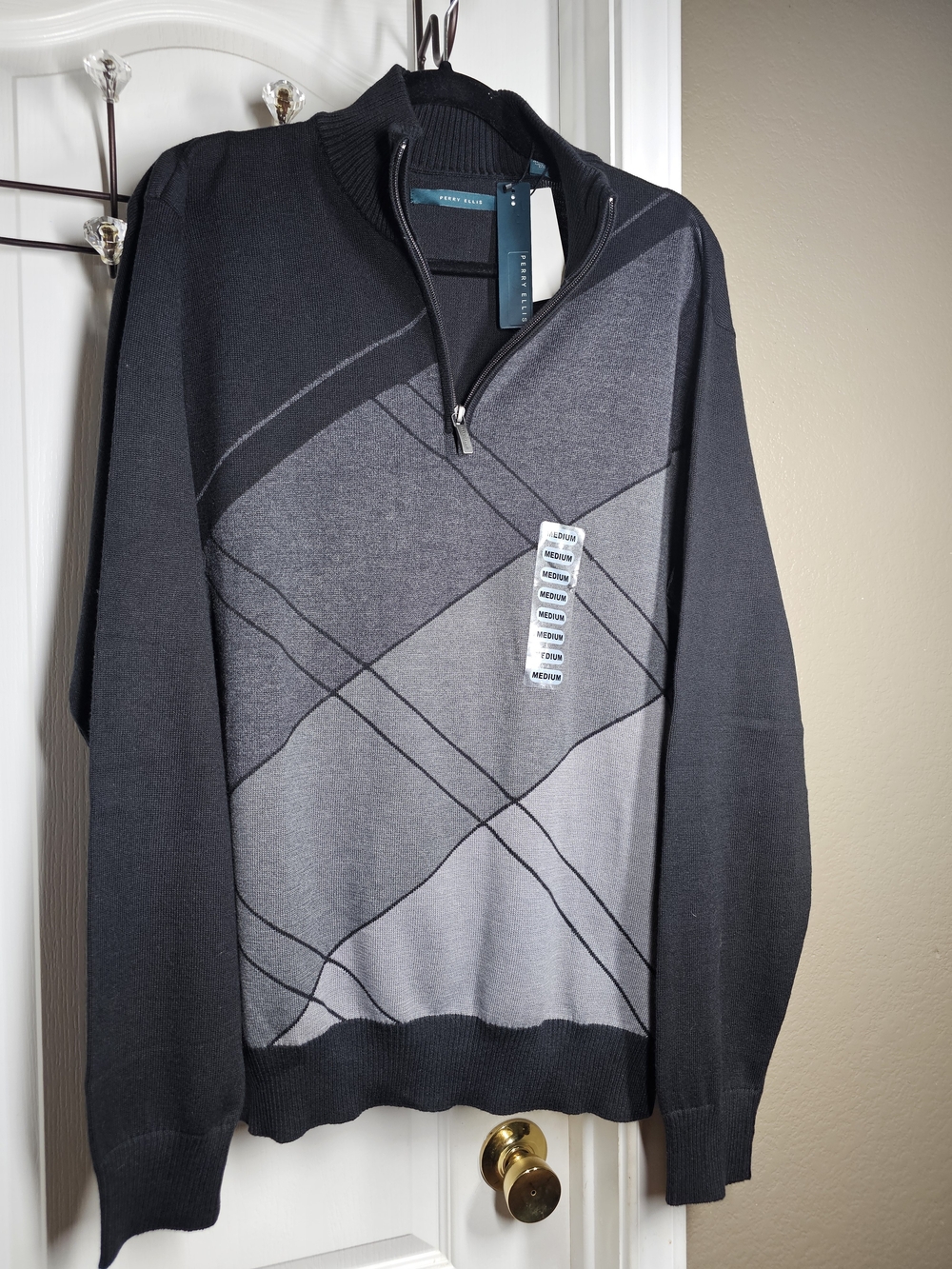 Perry Ellis Men’s Black and Gray Zip-Up Sweater
